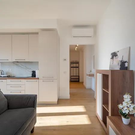 5' - Mountain View - 10' Station - Wifi, Ac Apartment