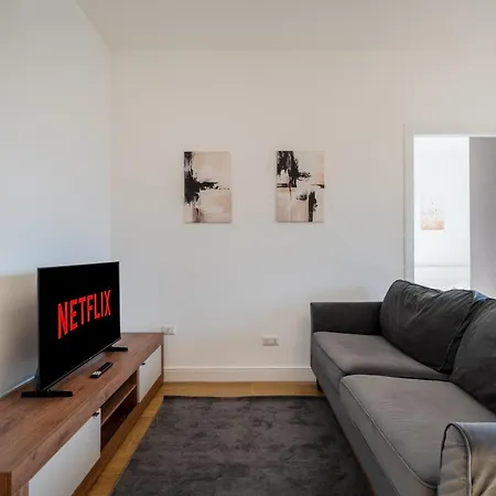 Apartment 5' - Mountain View - 10' Station - Wifi, Ac Lecco