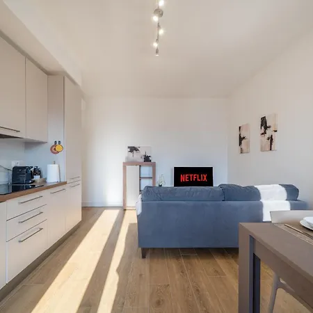 5' - Mountain View - 10' Station - Wifi, Ac Apartment *