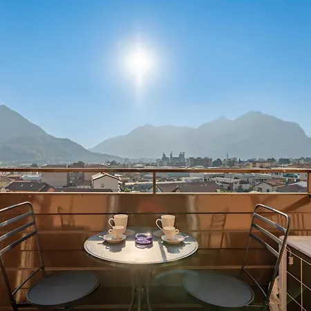 5' - Mountain View - 10' Station - Wifi, Ac Apartment Lecco
